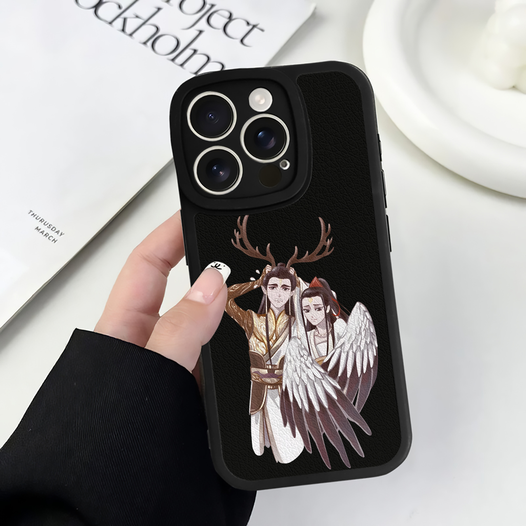 （画像用） Ne Zha 2 ナタ 魔童の大暴れ 【iPhone 16シリーズ対応】シリコンスマホケース（レザー調） 材質：シリコン